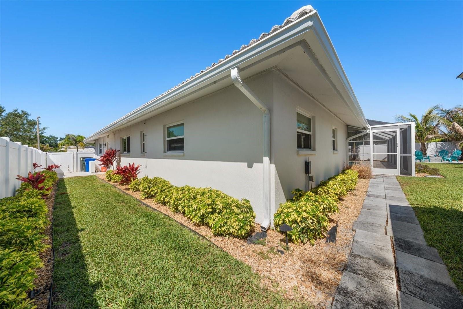 1049 MCCARTY ST, DUNEDIN, FL, 34698