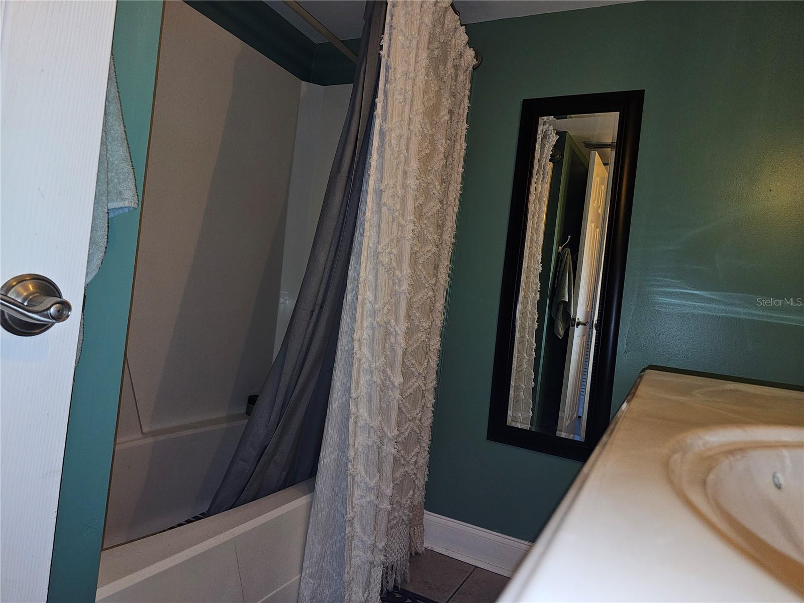 2525 W BAY DR #A13, BELLEAIR BLUFFS, FL, 33770