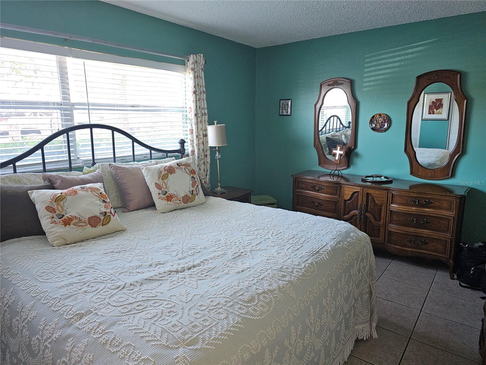 2525 W BAY DR #A13, BELLEAIR BLUFFS, FL, 33770