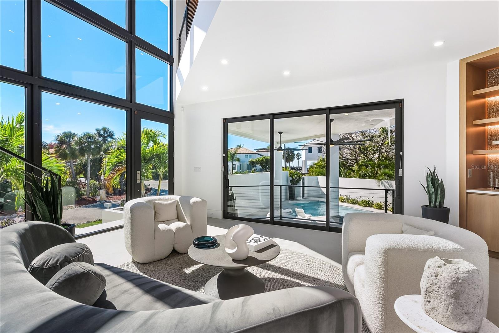 519 ROUNTREE DR, LONGBOAT KEY, FL, 34228