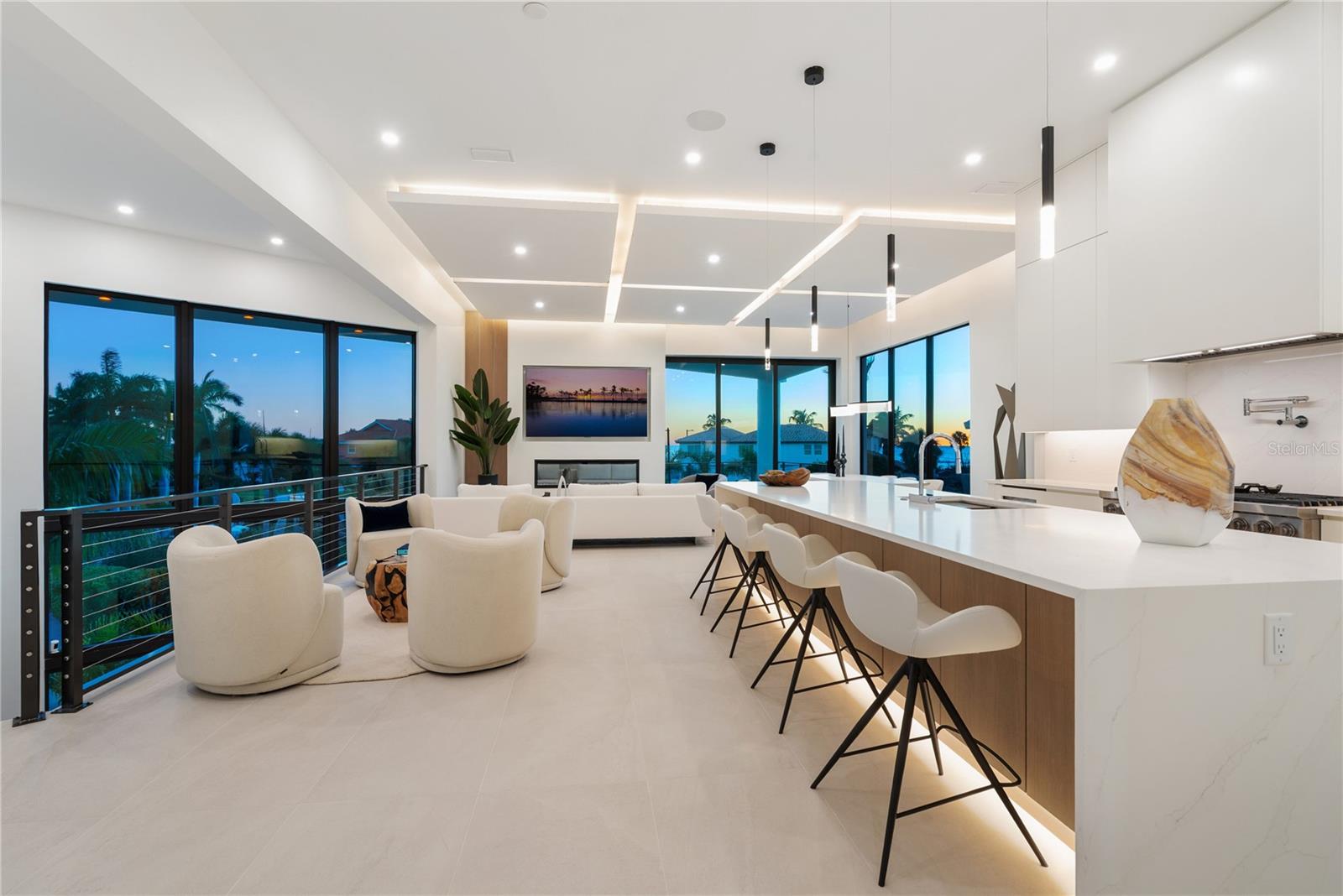 519 ROUNTREE DR, LONGBOAT KEY, FL, 34228