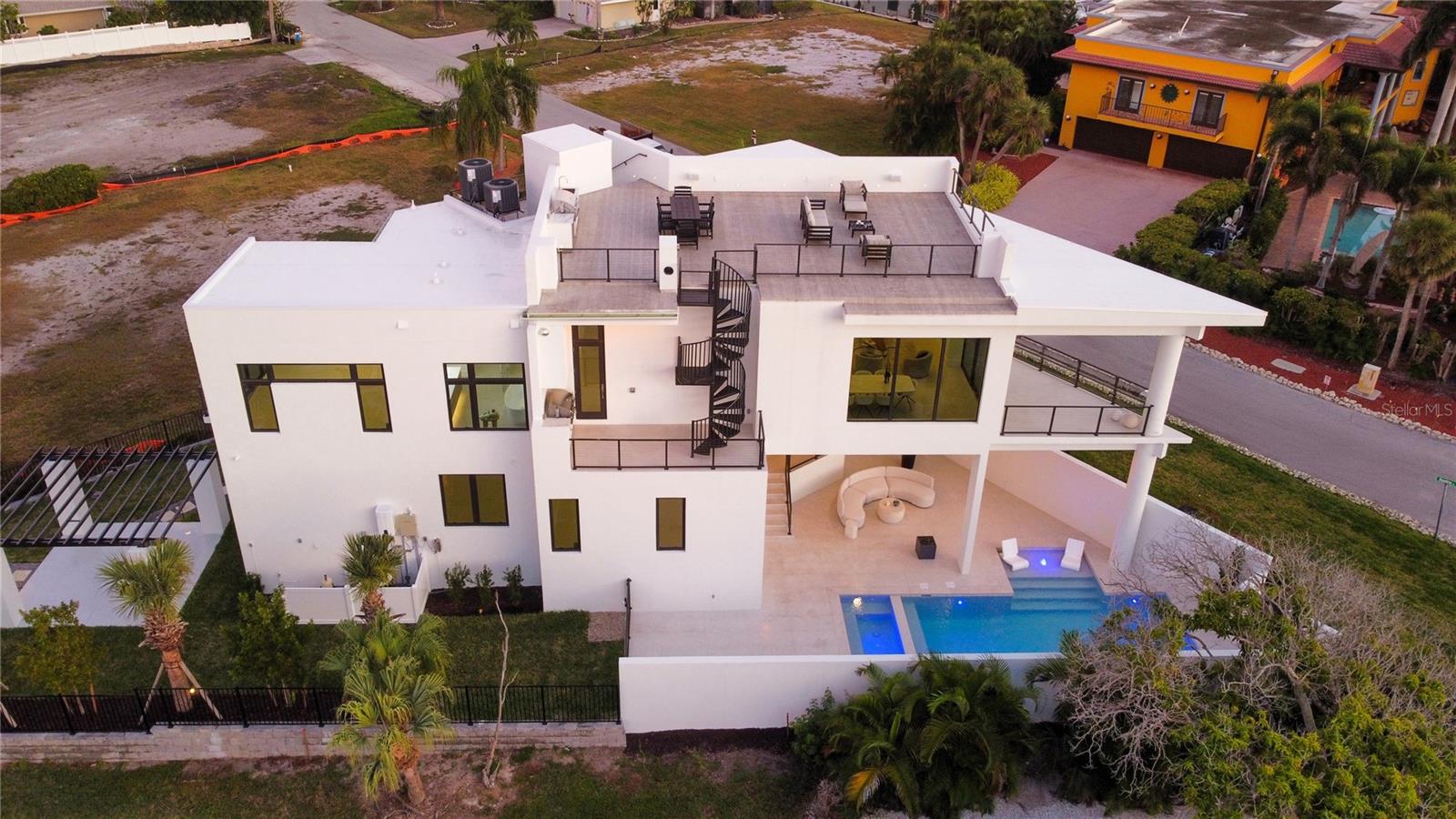 519 ROUNTREE DR, LONGBOAT KEY, FL, 34228