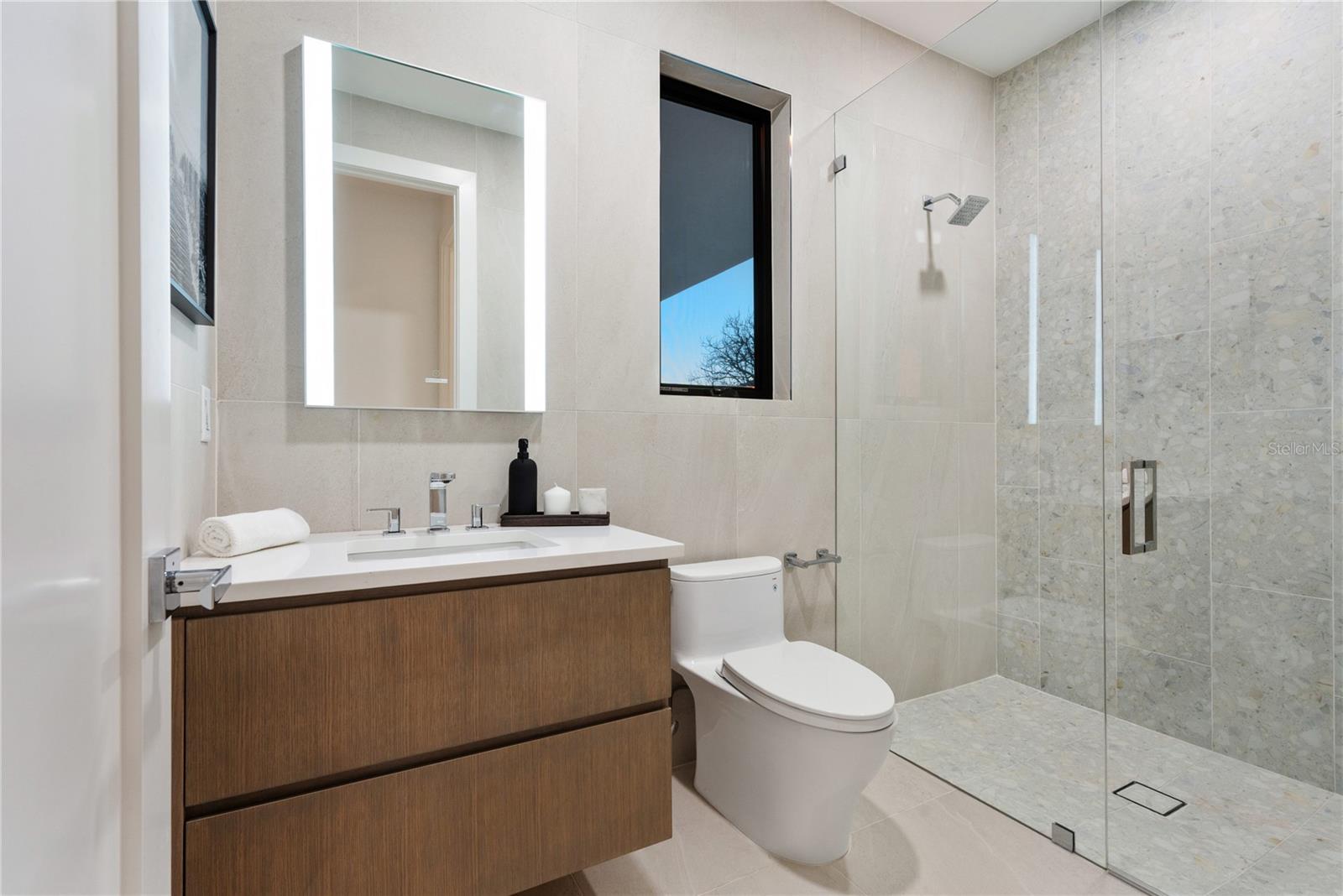 519 ROUNTREE DR, LONGBOAT KEY, FL, 34228