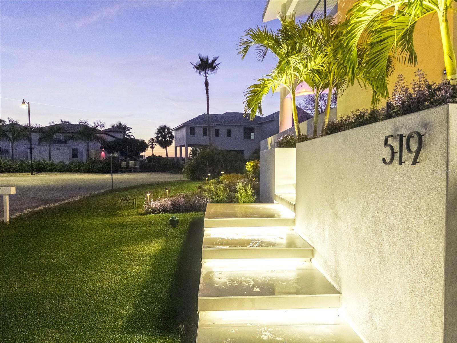 519 ROUNTREE DR, LONGBOAT KEY, FL, 34228