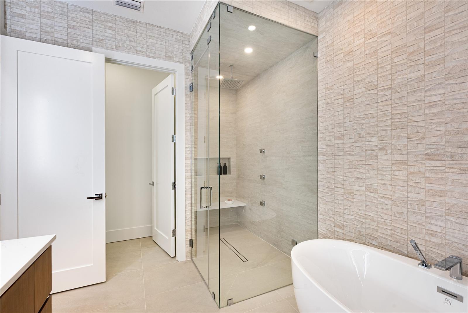 519 ROUNTREE DR, LONGBOAT KEY, FL, 34228