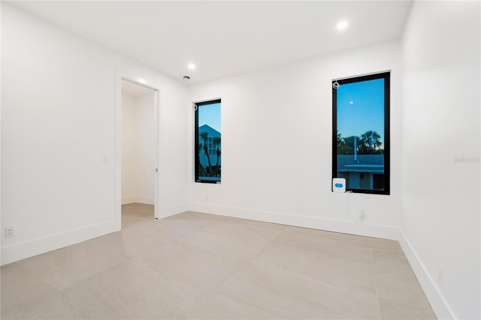 519 ROUNTREE DR, LONGBOAT KEY, FL, 34228