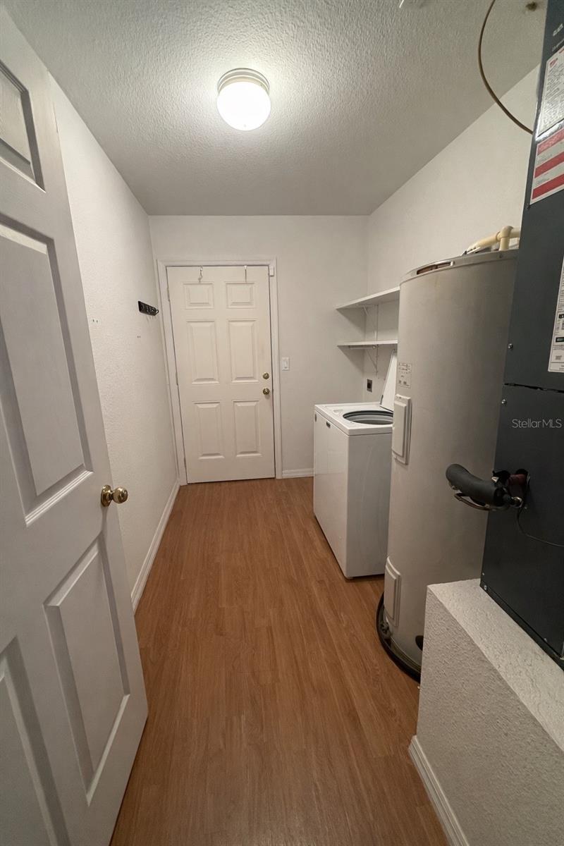 913 TROPICAL CIR NW, PORT CHARLOTTE, FL, 33948