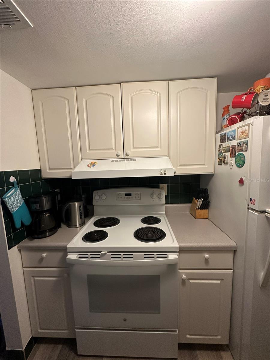 1084 82ND TER N #E, ST PETERSBURG, FL, 33702