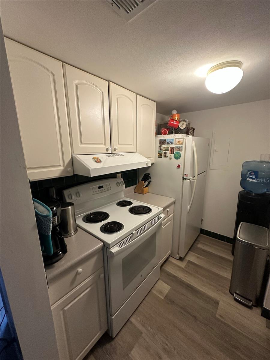 1084 82ND TER N #E, ST PETERSBURG, FL, 33702