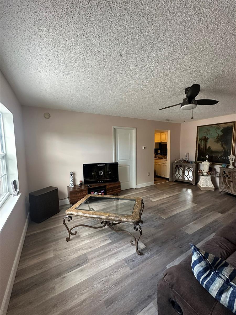1084 82ND TER N #E, ST PETERSBURG, FL, 33702