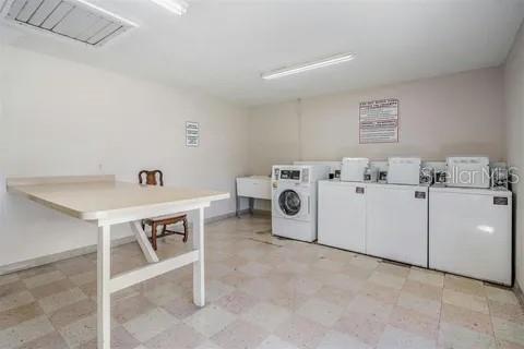 1084 82ND TER N #E, ST PETERSBURG, FL, 33702