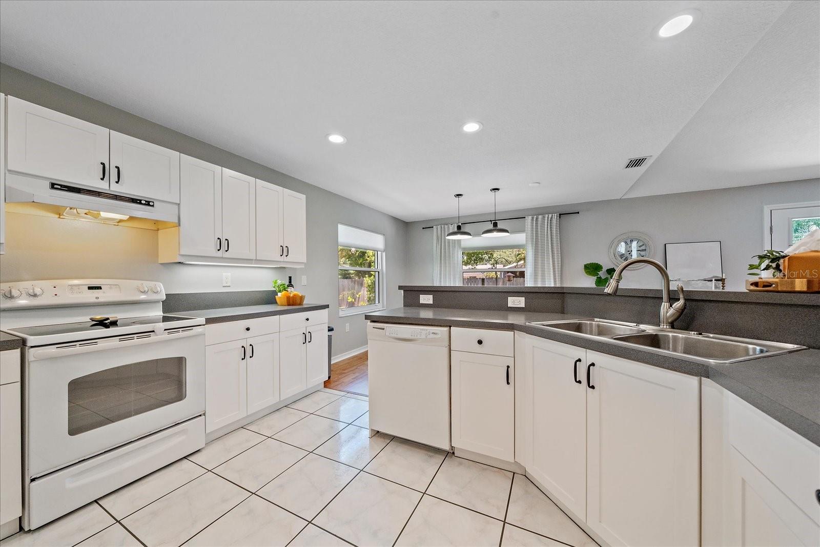 7101 JAVA DR, SARASOTA, FL, 34241