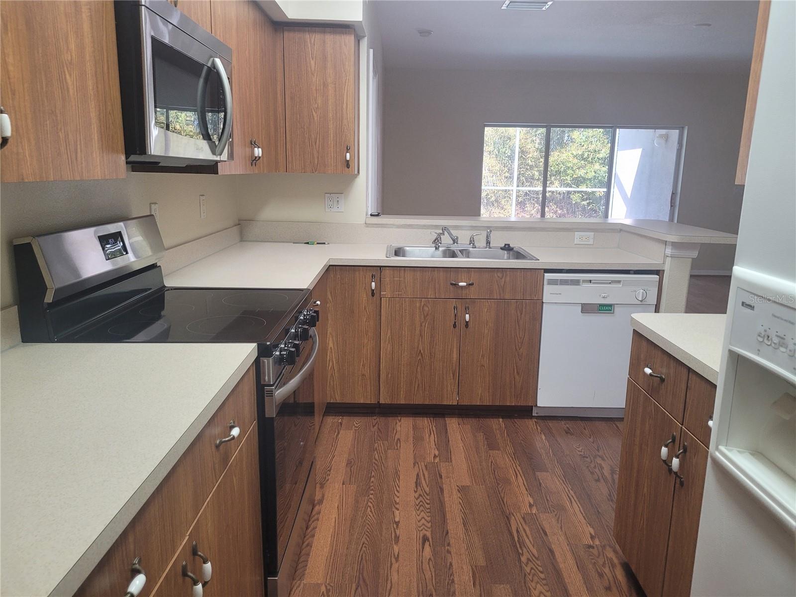 715 CYPRESS PARK AVE, TARPON SPRINGS, FL, 34689