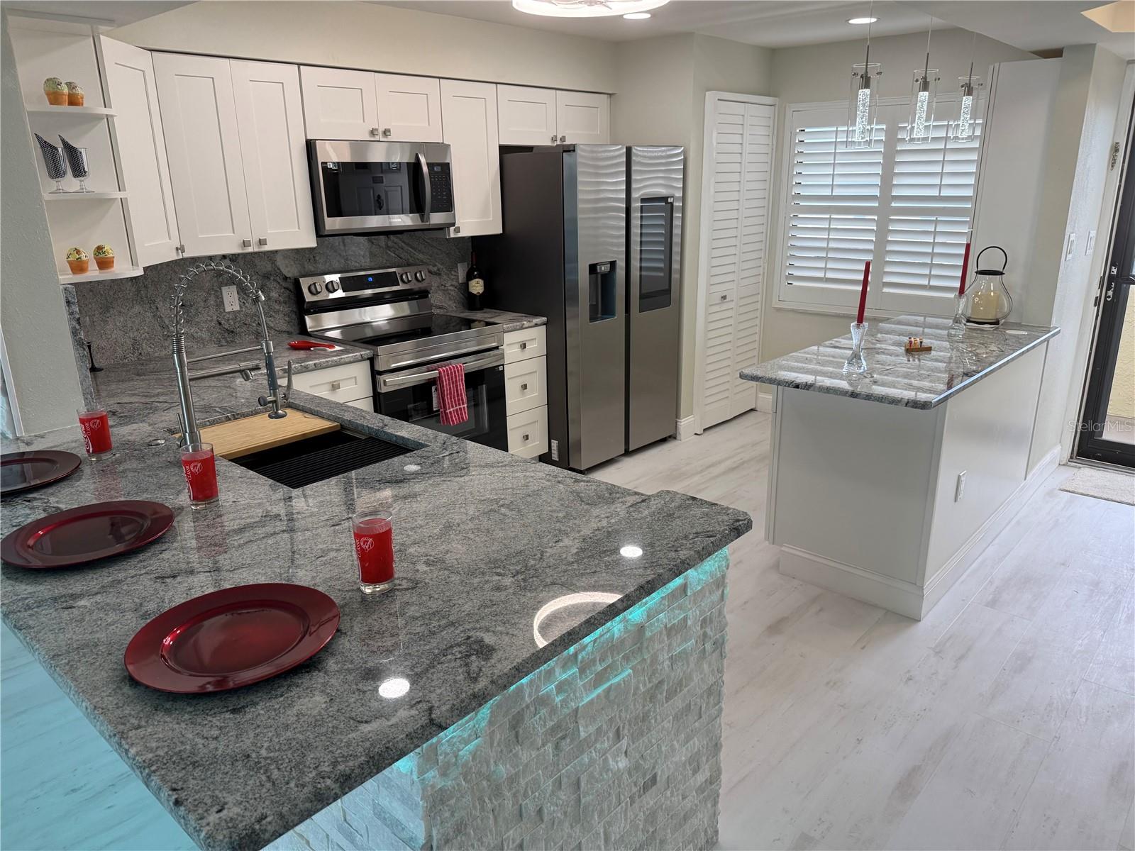 2530 GARY CIR #802, DUNEDIN, FL, 34698