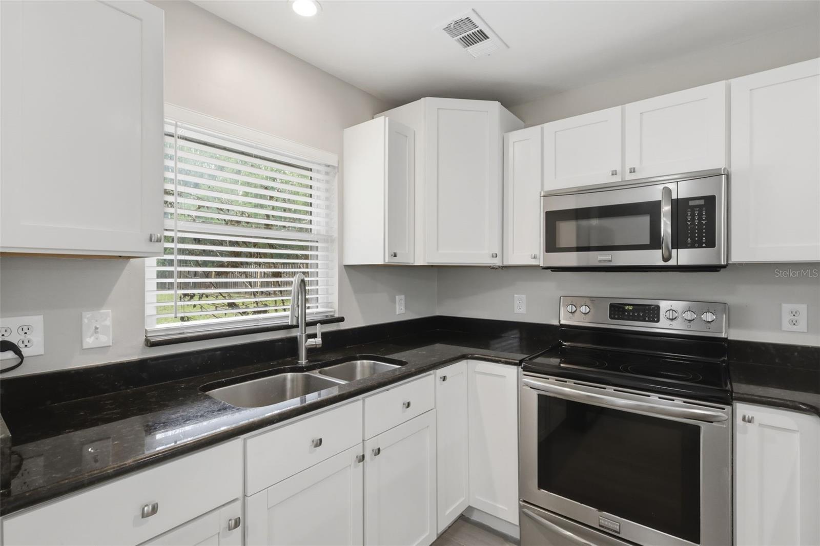 550 E MINNESOTA AVE, ORANGE CITY, FL, 32763