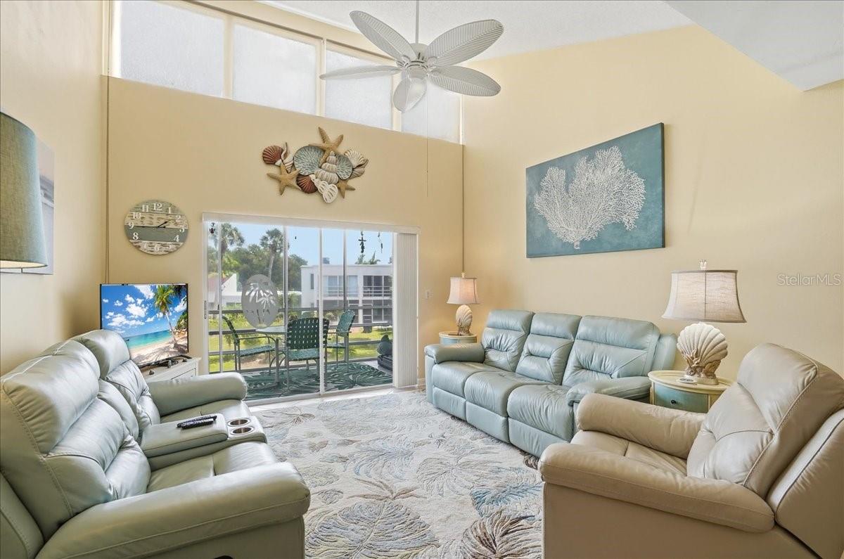 755 VILLAGE CIR #203, VENICE, FL, 34292