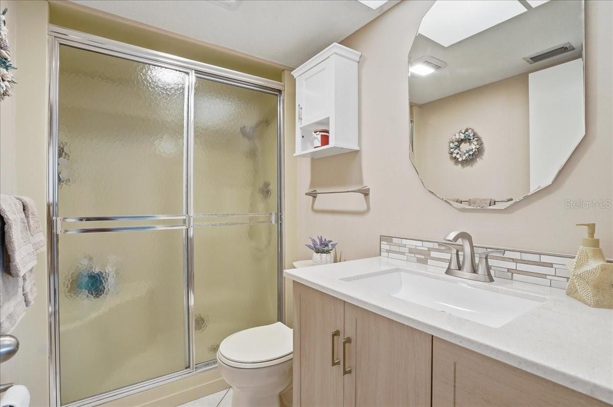 755 VILLAGE CIR #203, VENICE, FL, 34292