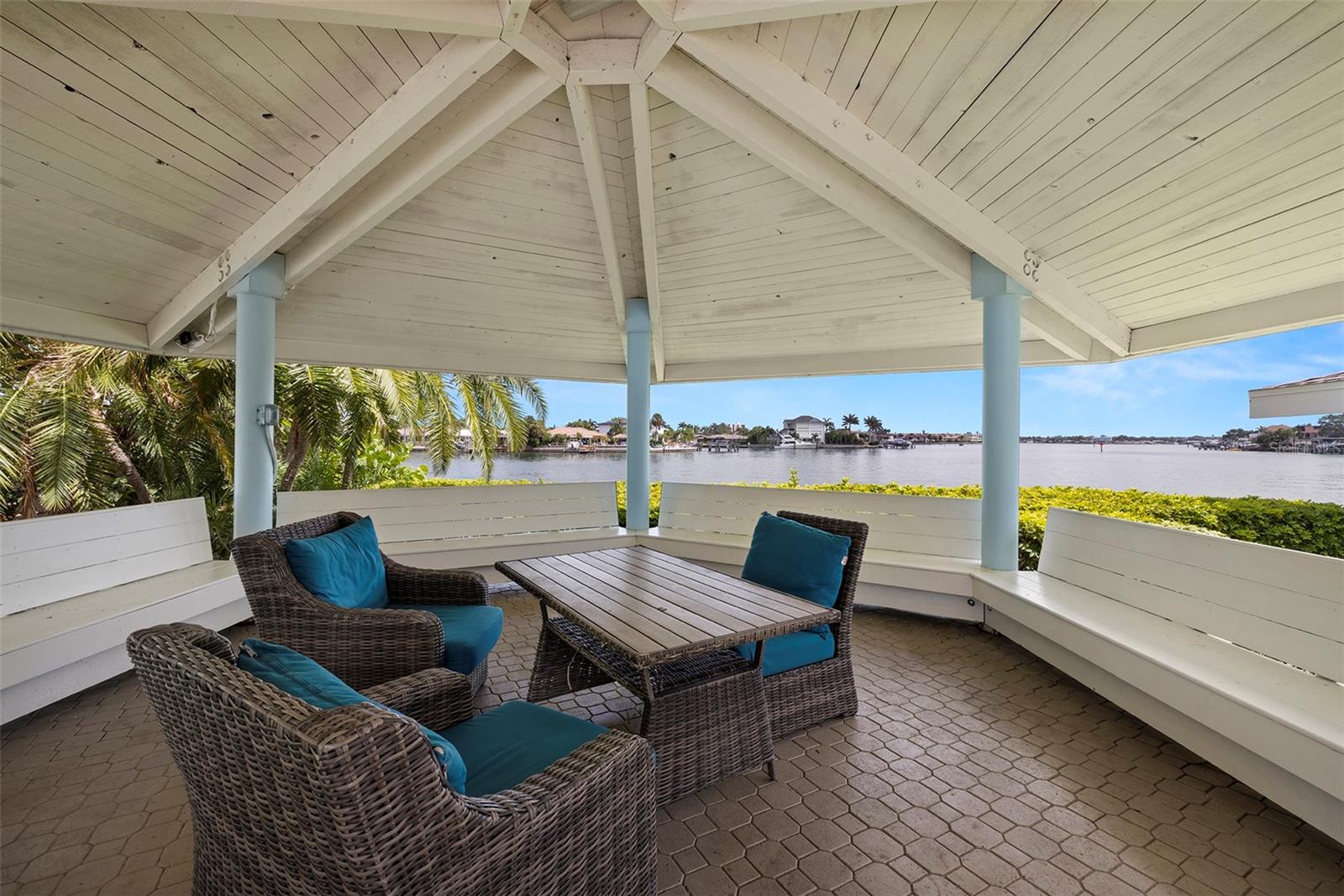 9495 BLIND PASS RD #202, ST PETE BEACH, FL, 33706