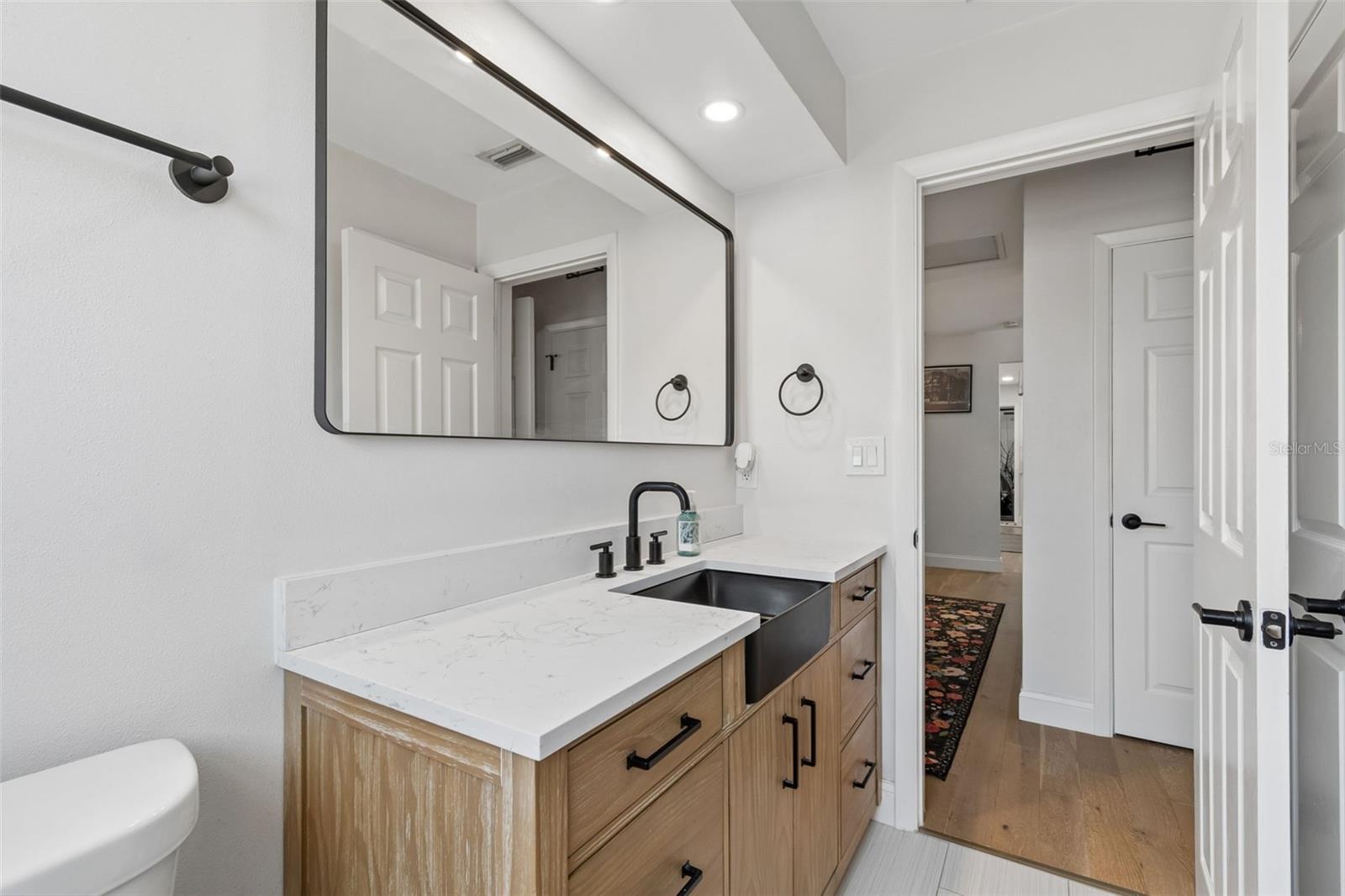 1850 LOMBARDY DR, CLEARWATER, FL, 33755