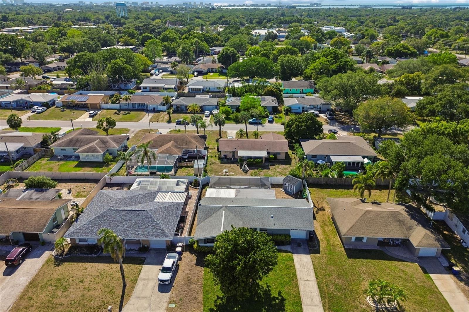 1850 LOMBARDY DR, CLEARWATER, FL, 33755