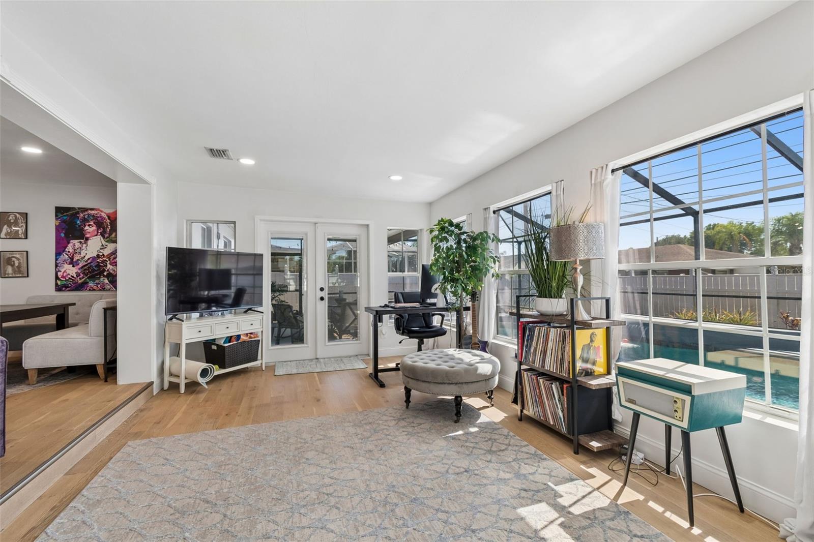 1850 LOMBARDY DR, CLEARWATER, FL, 33755