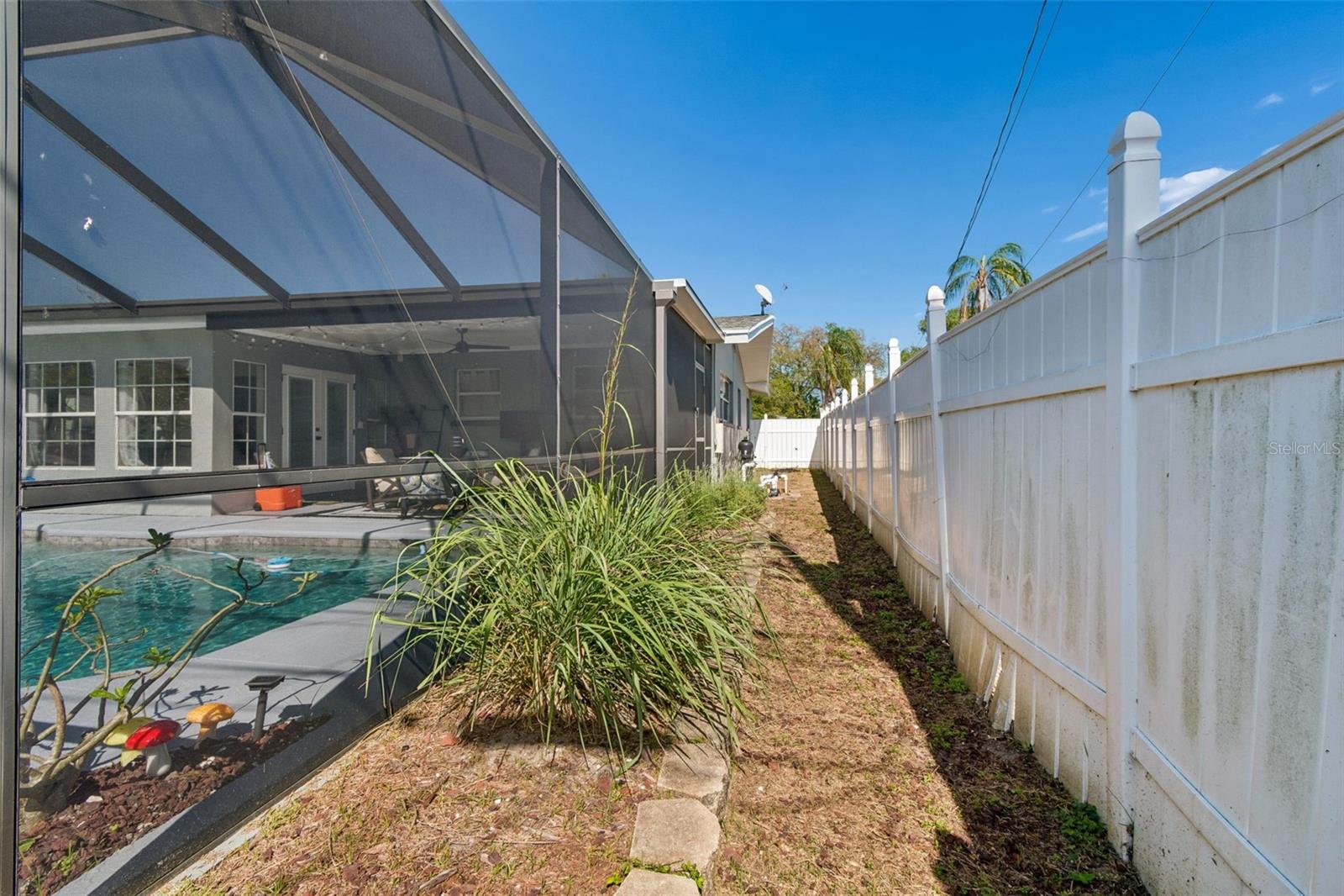 1850 LOMBARDY DR, CLEARWATER, FL, 33755