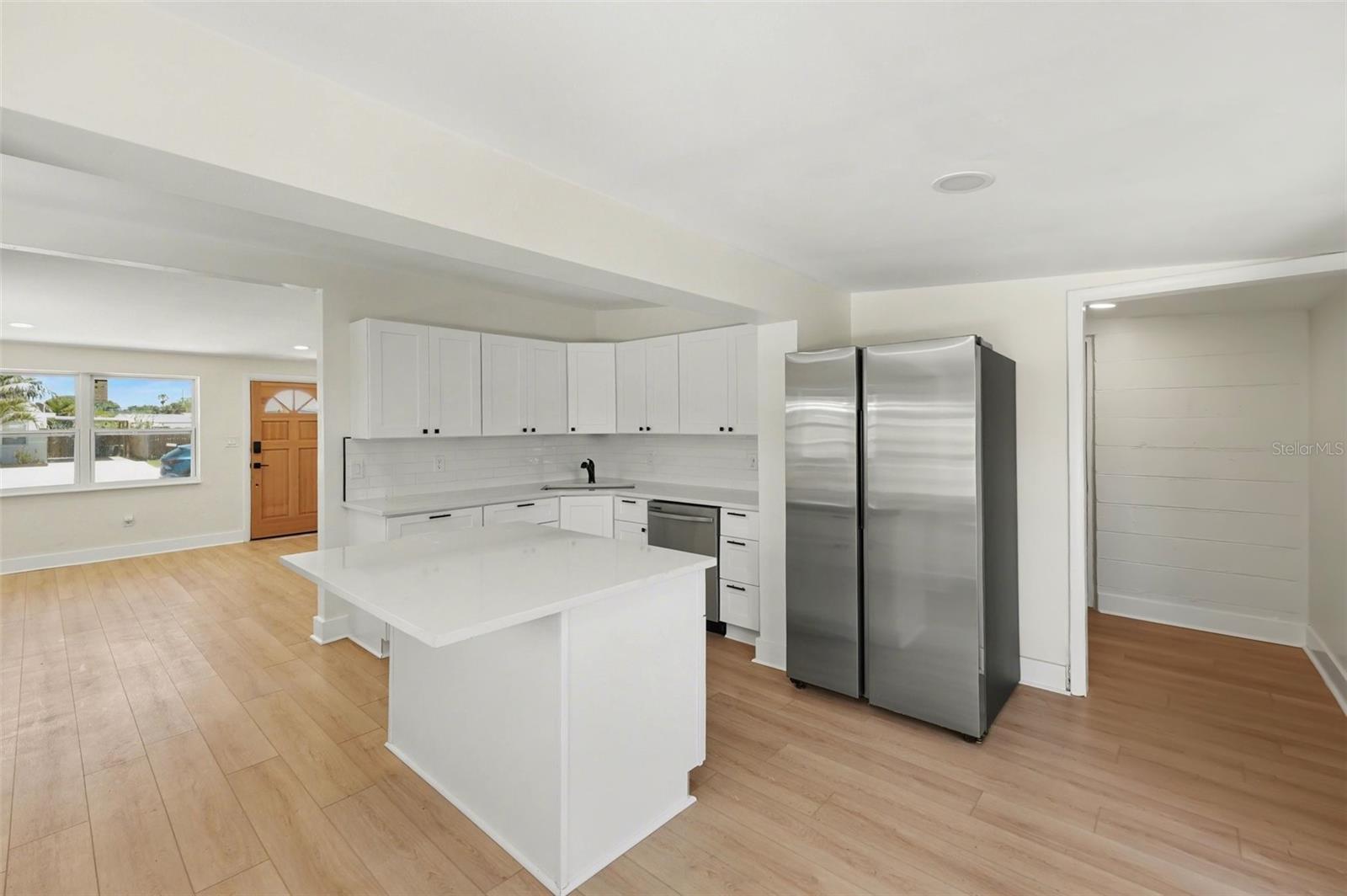 9482 CRESTVIEW ST, SEMINOLE, FL, 33772