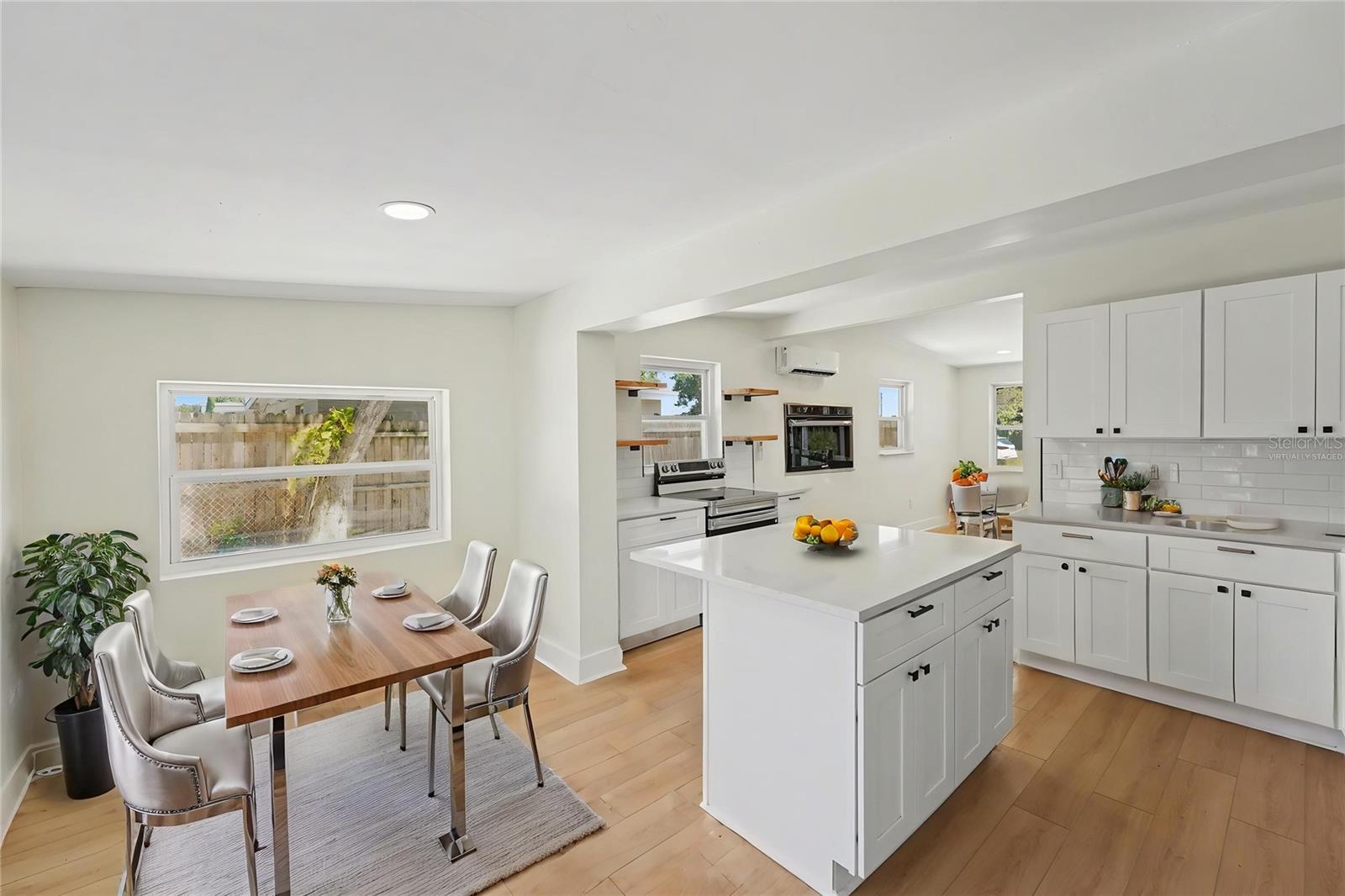 9482 CRESTVIEW ST, SEMINOLE, FL, 33772