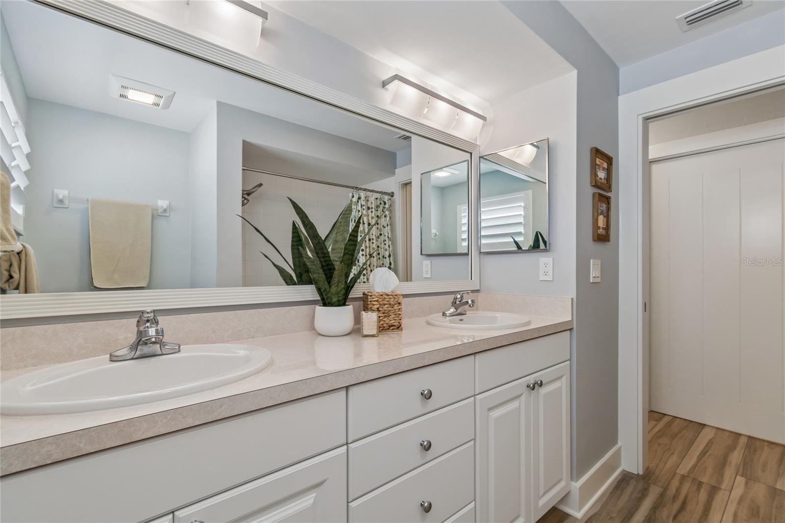 230 S JULIA CIR, ST PETE BEACH, FL, 33706