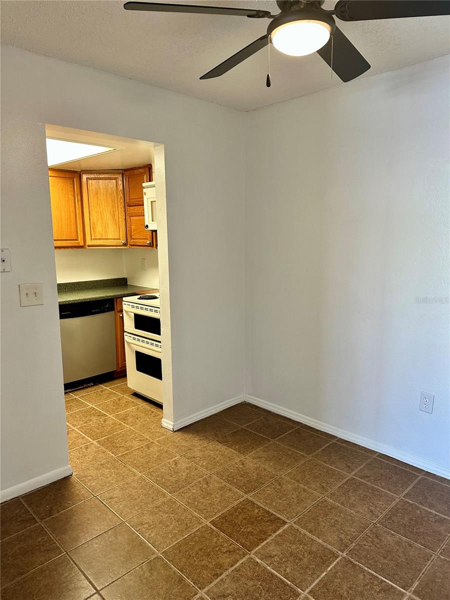 946 LAKE DESTINY RD #E, ALTAMONTE SPRINGS, FL, 32714