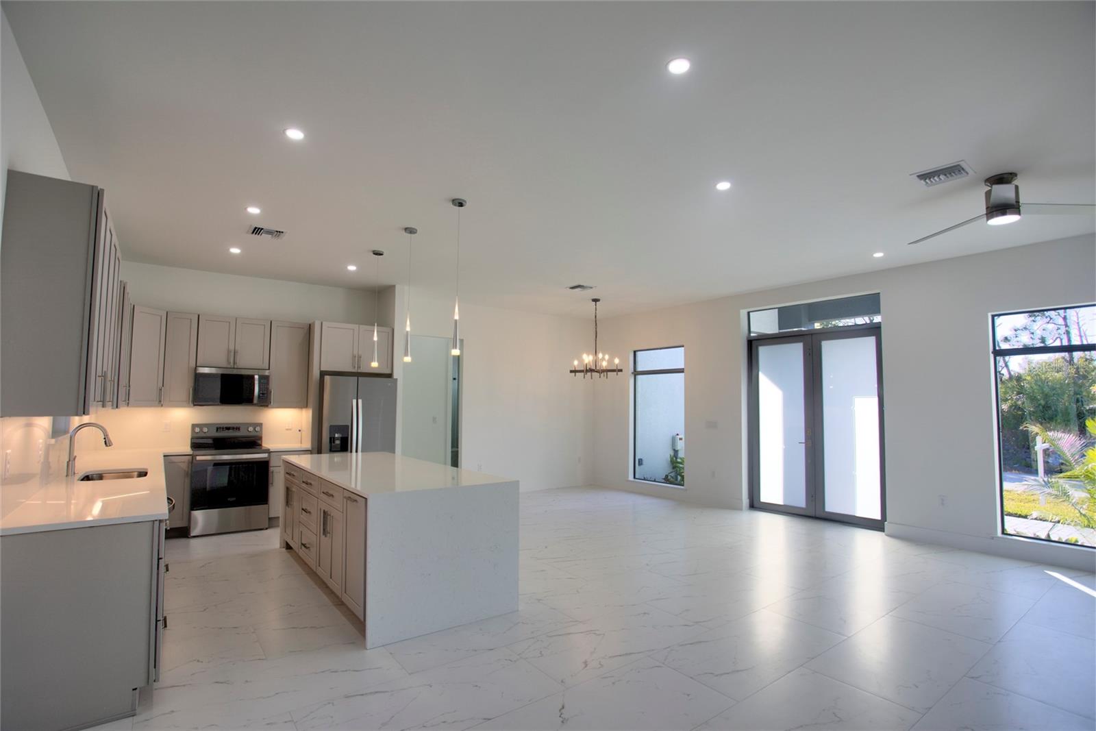 9574 SALT LAKE ST, PORT CHARLOTTE, FL, 33981