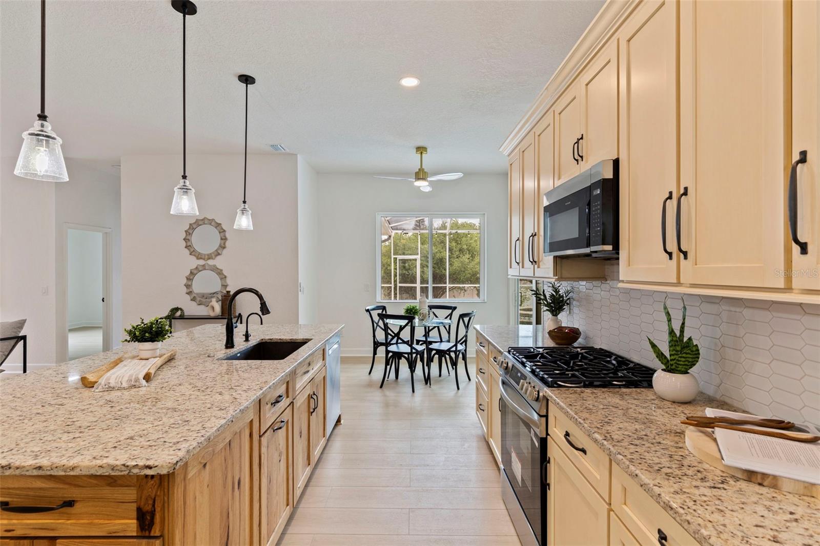 606 TOMOKA DR, PALM HARBOR, FL, 34683