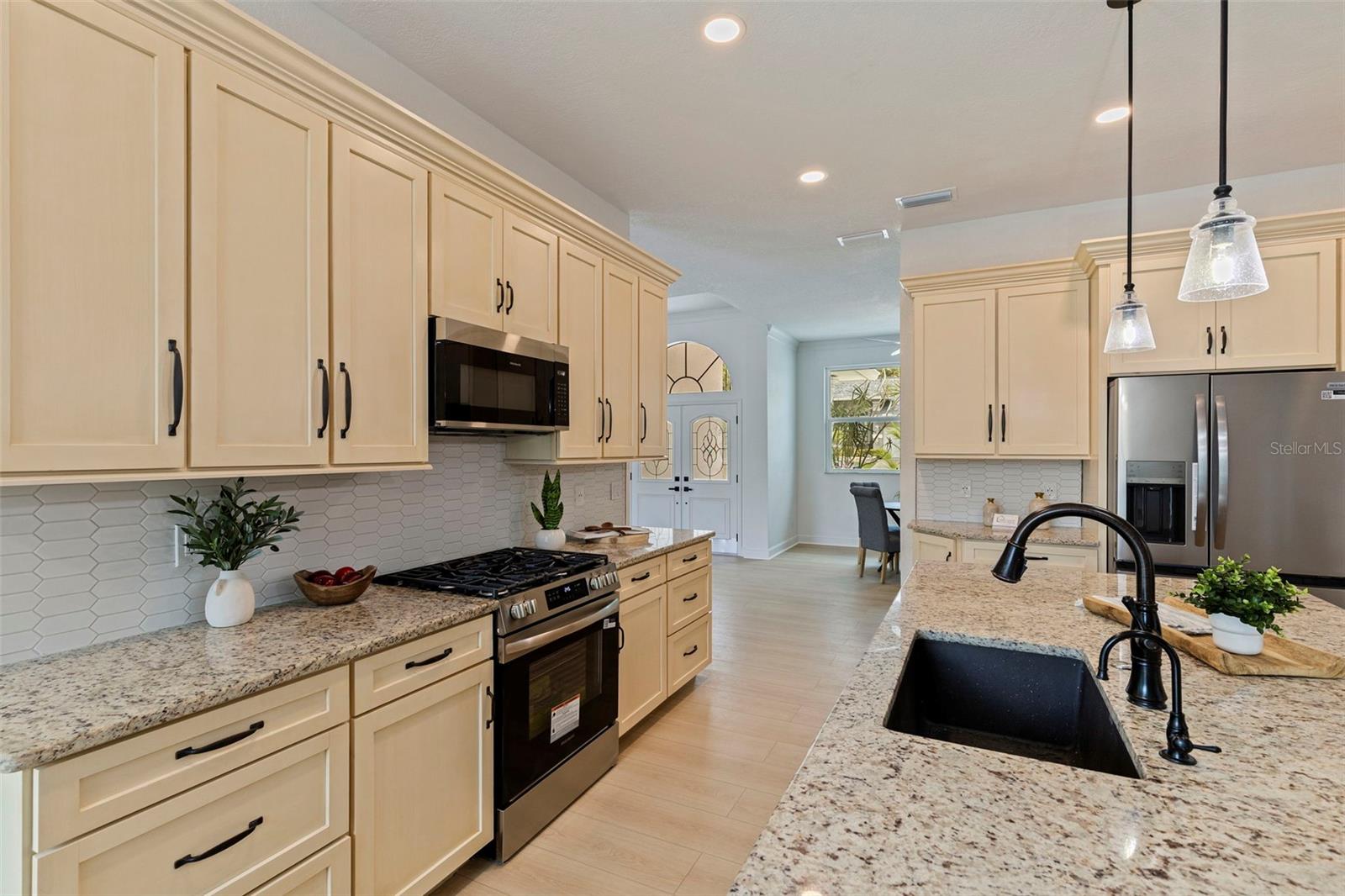 606 TOMOKA DR, PALM HARBOR, FL, 34683