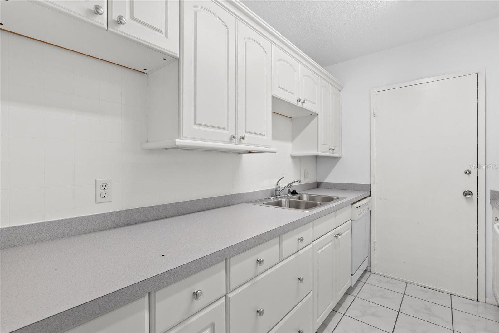 4822 OCEAN BLVD #11E, SARASOTA, FL, 34242