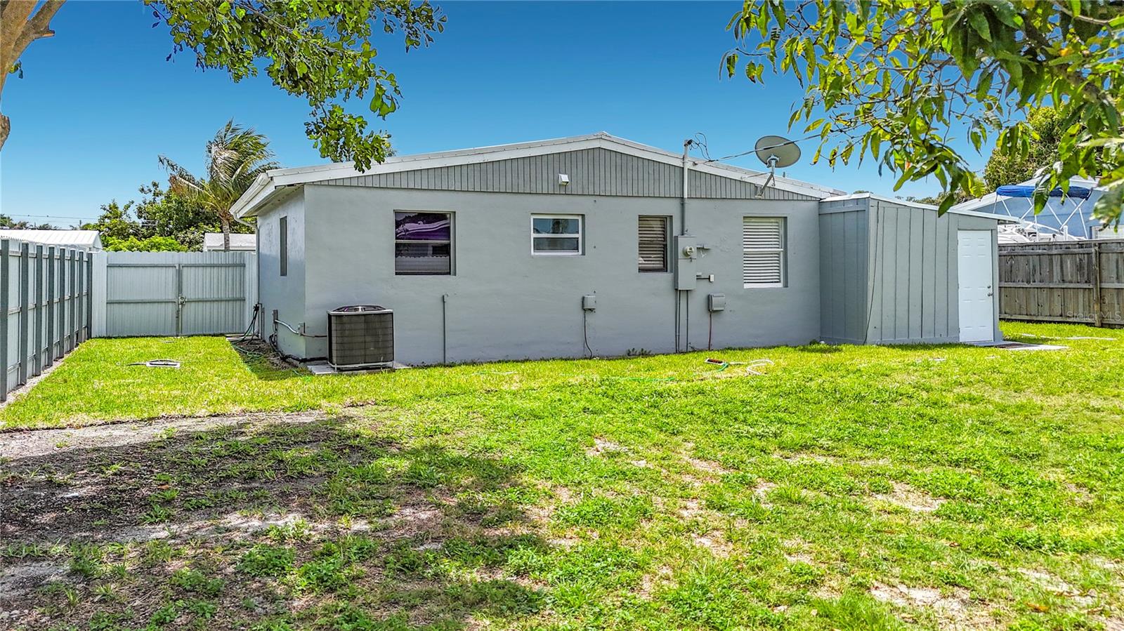 4157 WINCHESTER LN, WEST PALM BEACH, FL, 33406