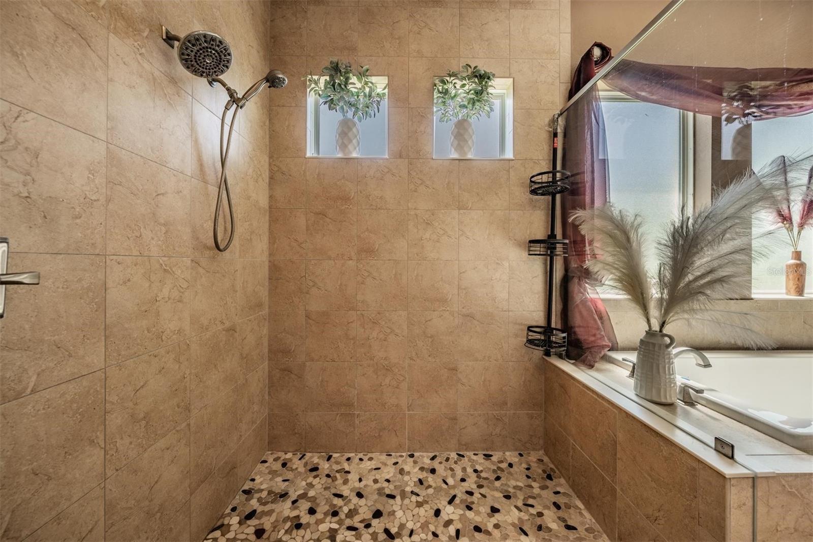 9134 TILLINGHAST DR, TAMPA, FL, 33626