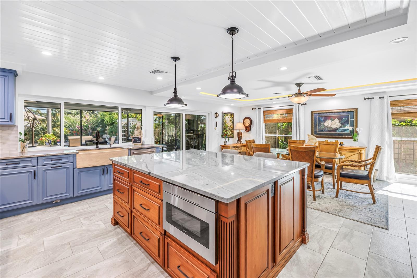 14261 PASSAGE WAY, SEMINOLE, FL, 33776