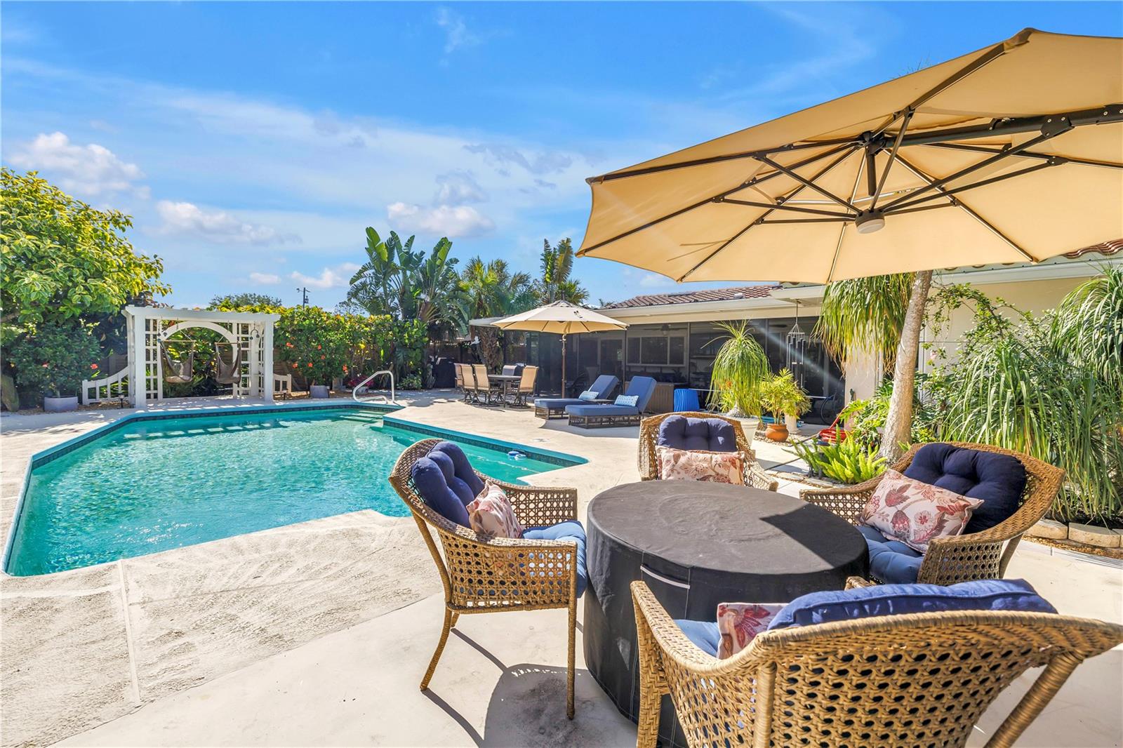 14261 PASSAGE WAY, SEMINOLE, FL, 33776