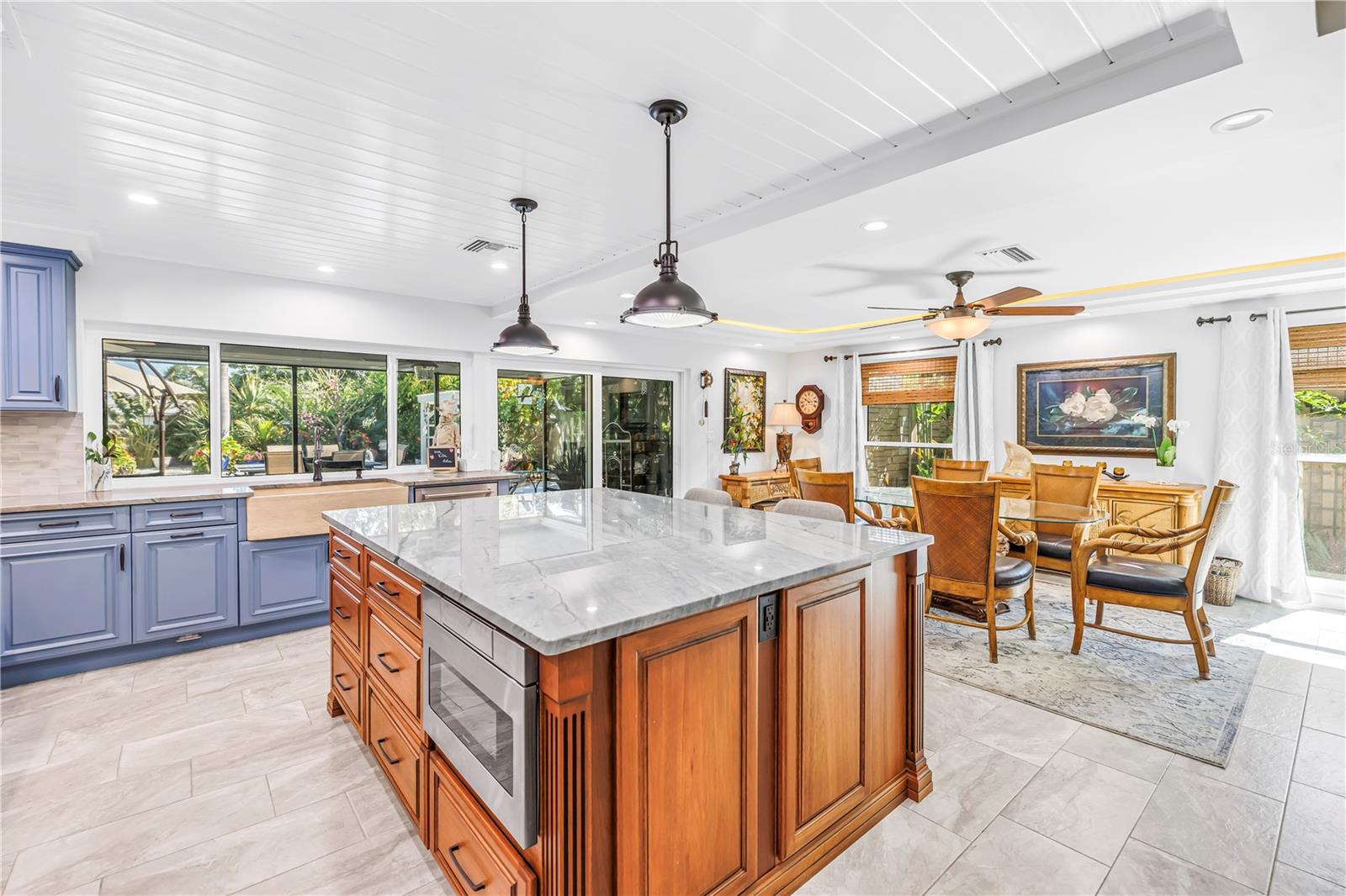 14261 PASSAGE WAY, SEMINOLE, FL, 33776