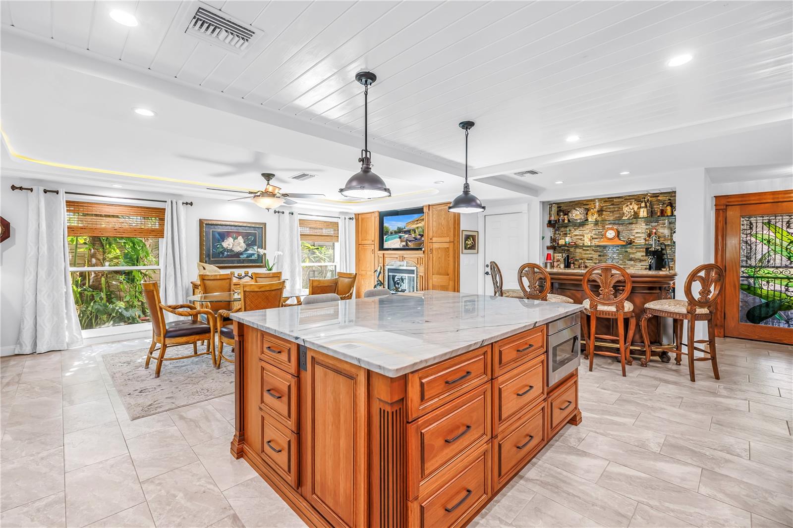 14261 PASSAGE WAY, SEMINOLE, FL, 33776