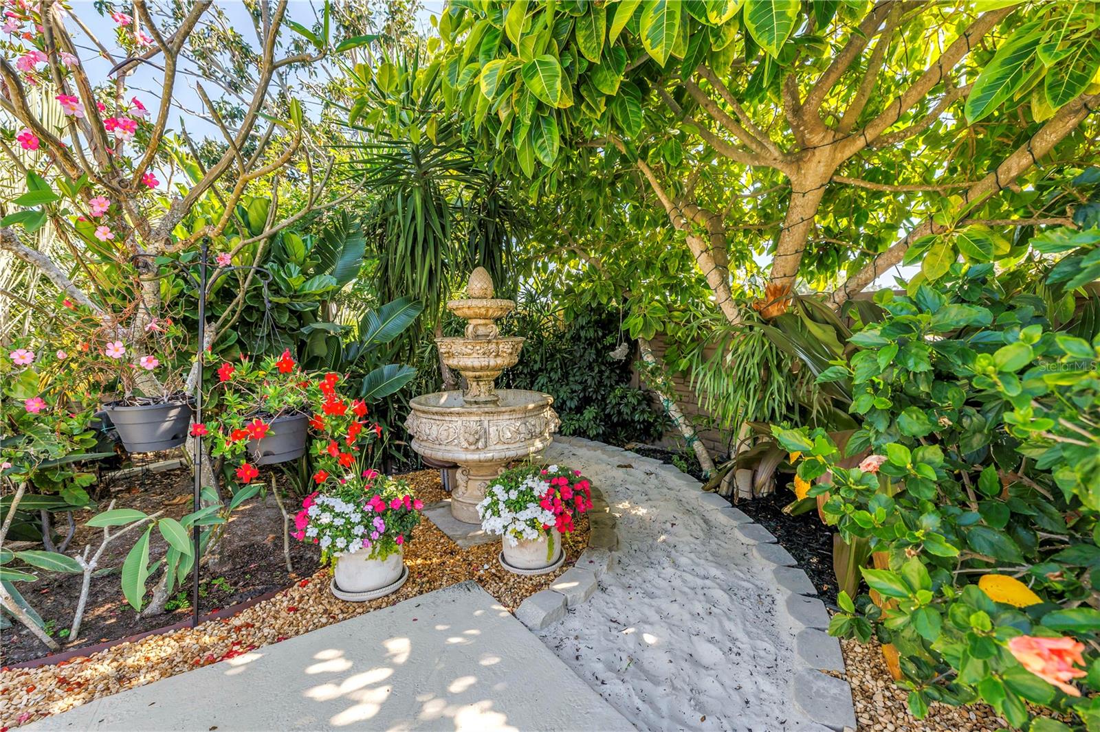 14261 PASSAGE WAY, SEMINOLE, FL, 33776