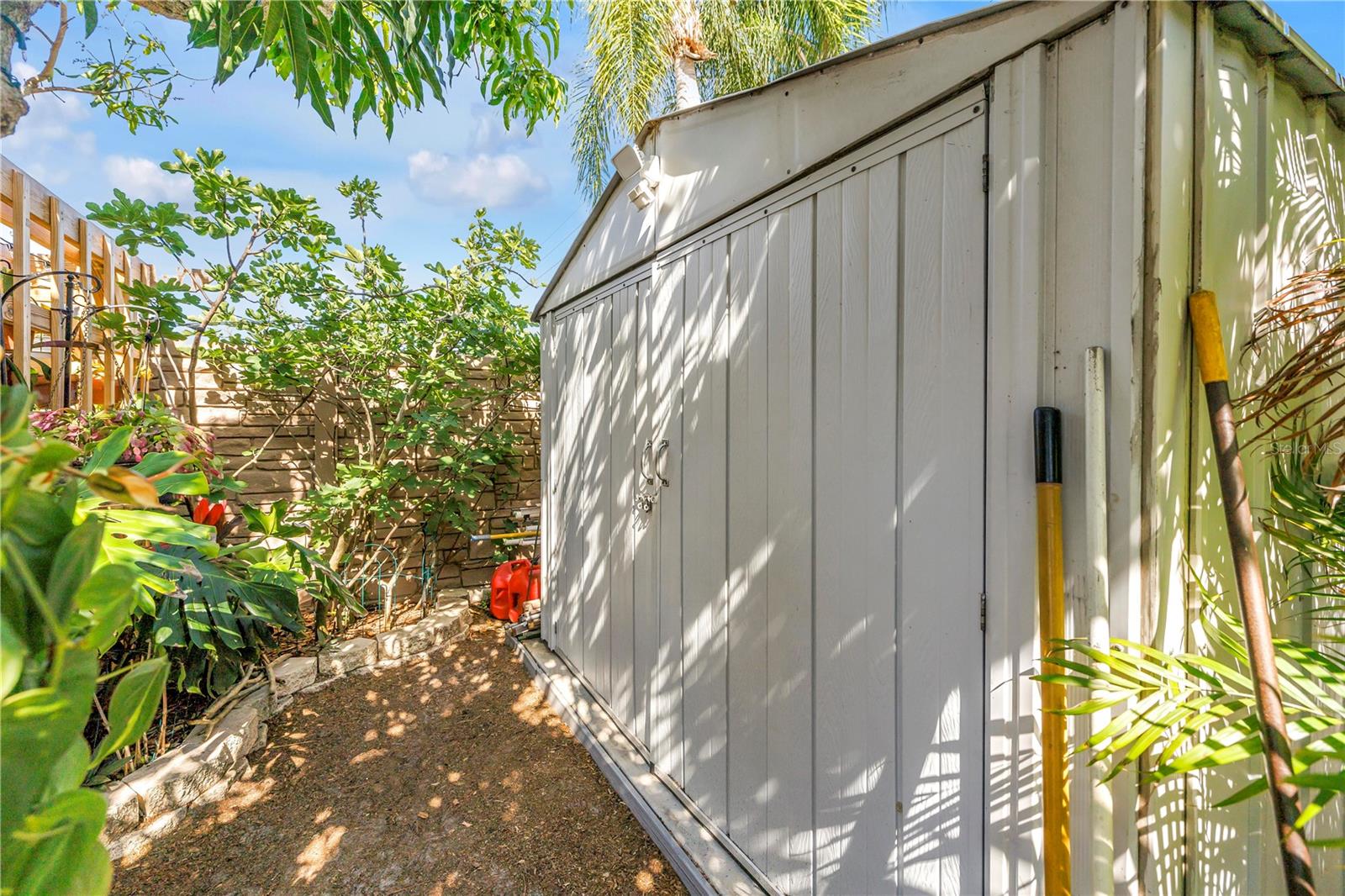 14261 PASSAGE WAY, SEMINOLE, FL, 33776