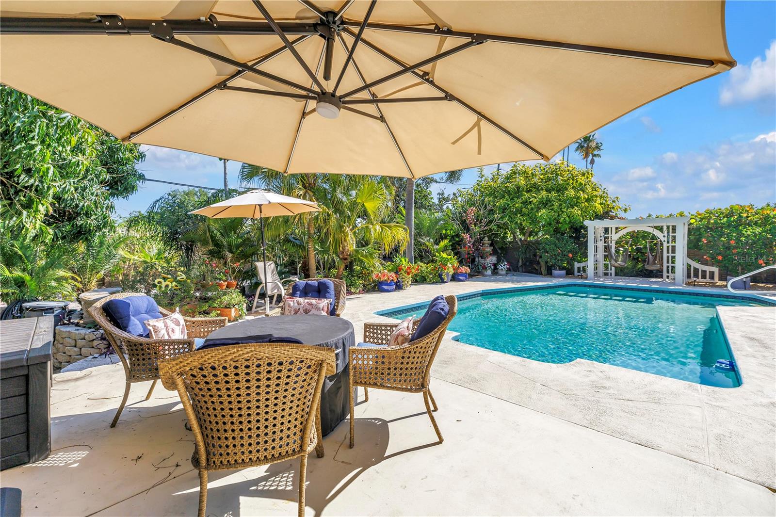 14261 PASSAGE WAY, SEMINOLE, FL, 33776