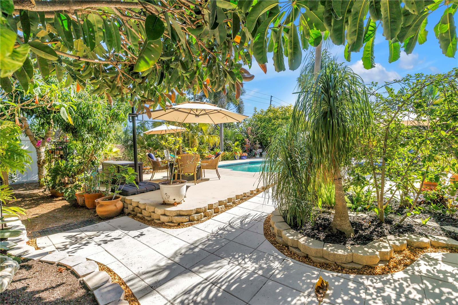 14261 PASSAGE WAY, SEMINOLE, FL, 33776