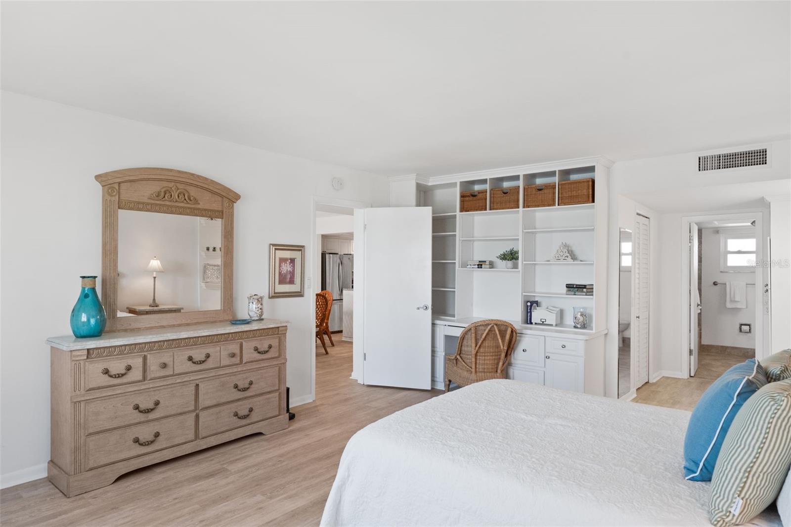 5130 BRITTANY DR S #505, ST PETERSBURG, FL, 33715