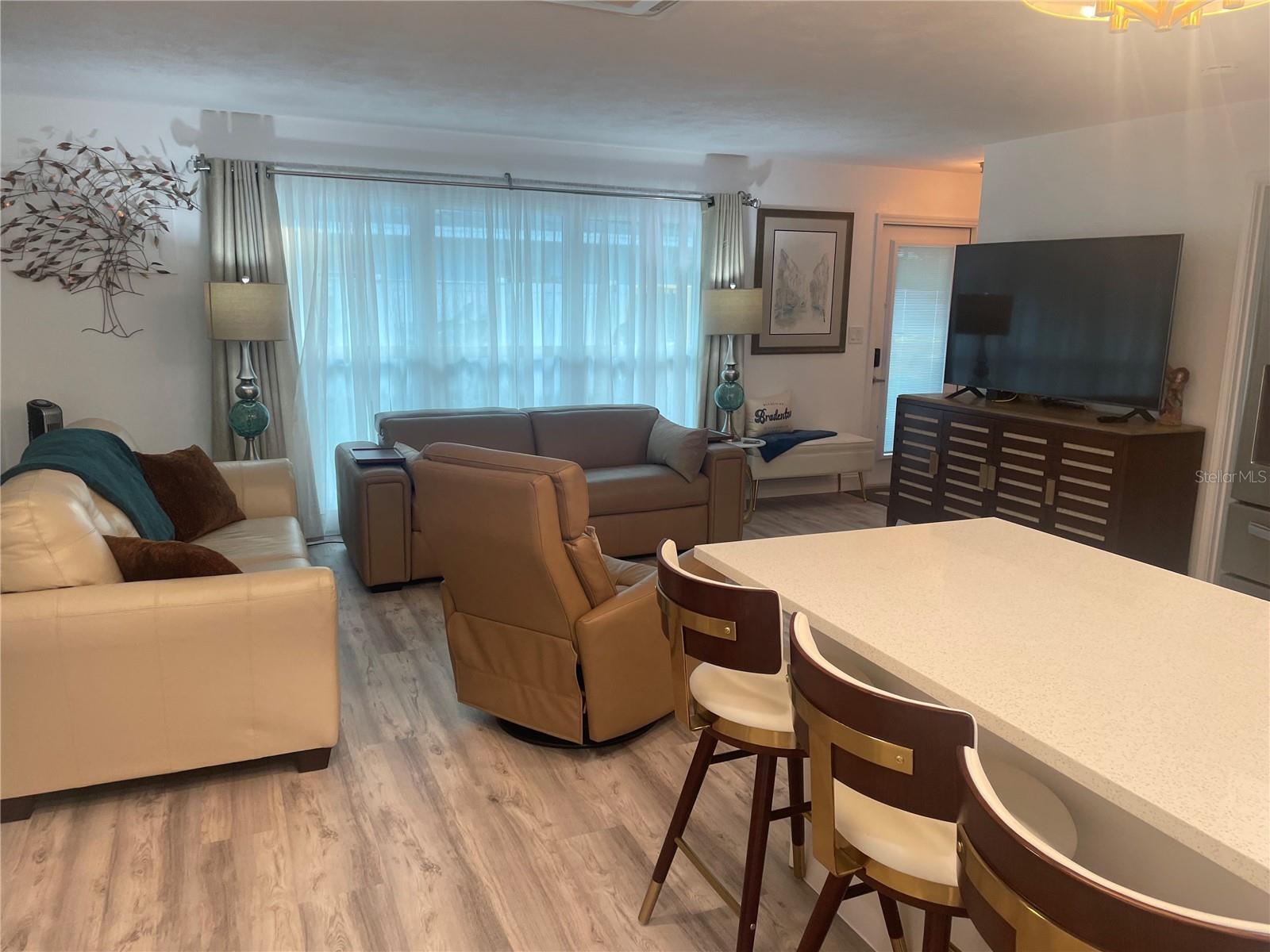 515 1ST AVE E, BRADENTON, FL, 34208