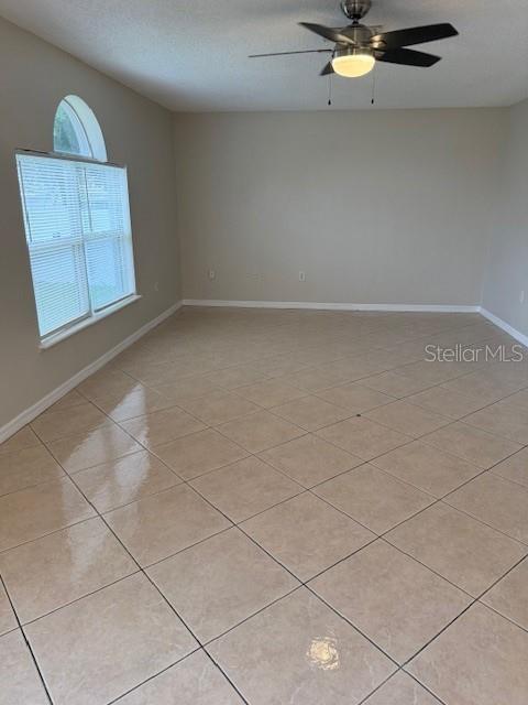 744 PARIS DR, KISSIMMEE, FL, 34759