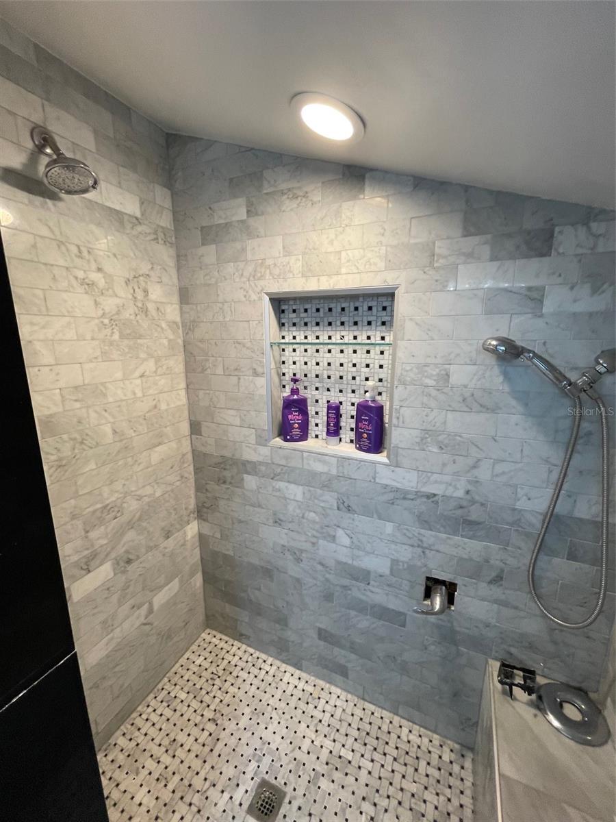 1403 NW 9TH AVE, GAINESVILLE, FL, 32605