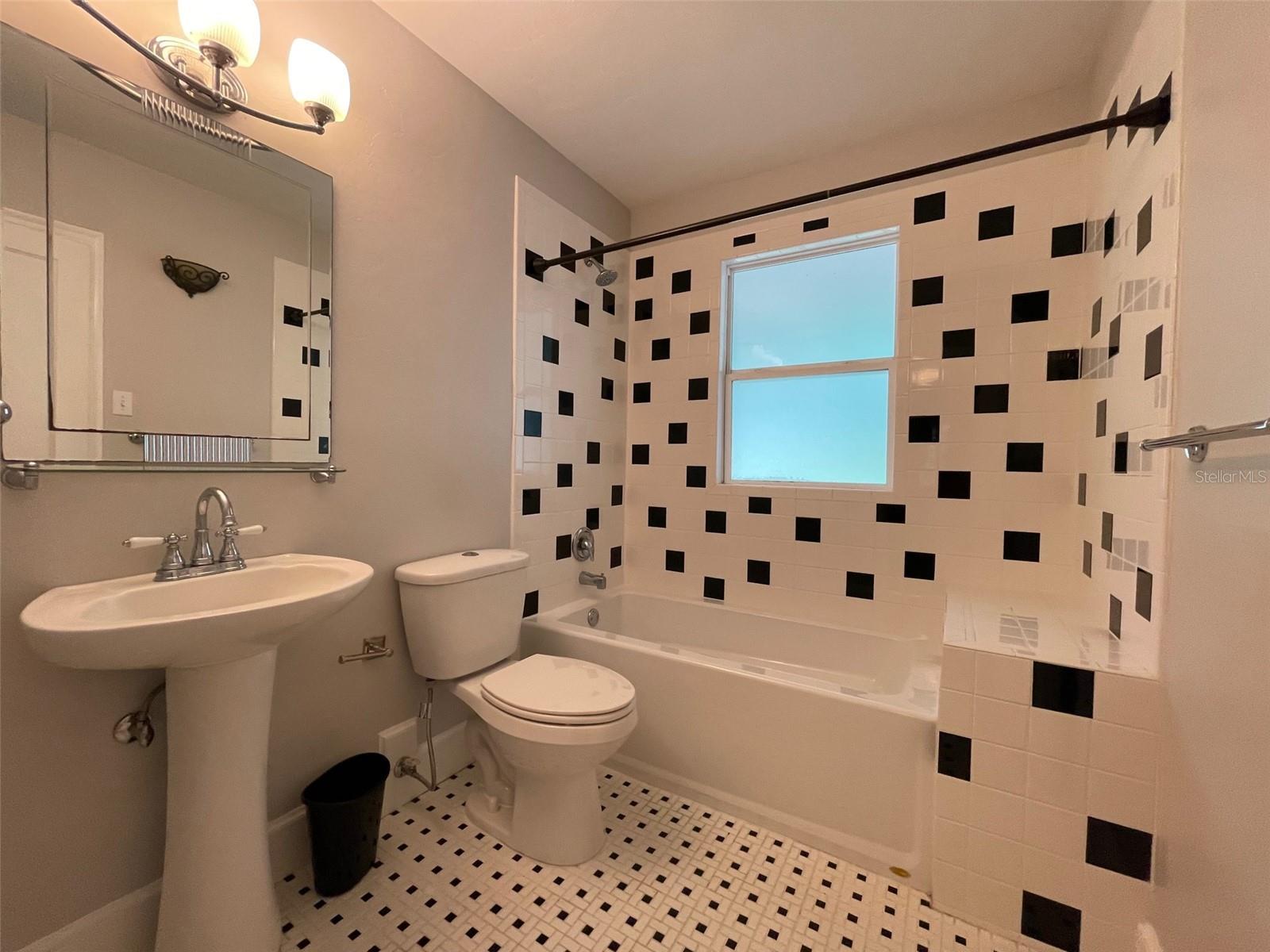 1403 NW 9TH AVE, GAINESVILLE, FL, 32605