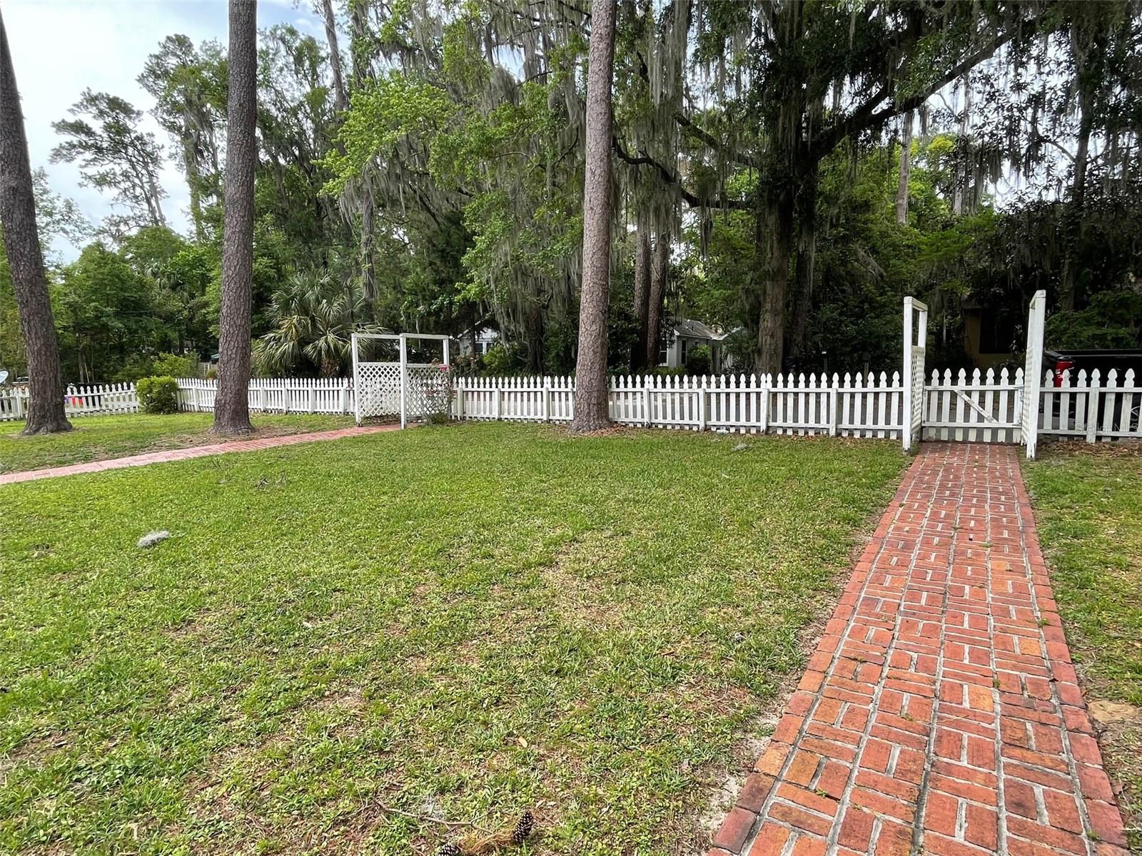 1403 NW 9TH AVE, GAINESVILLE, FL, 32605